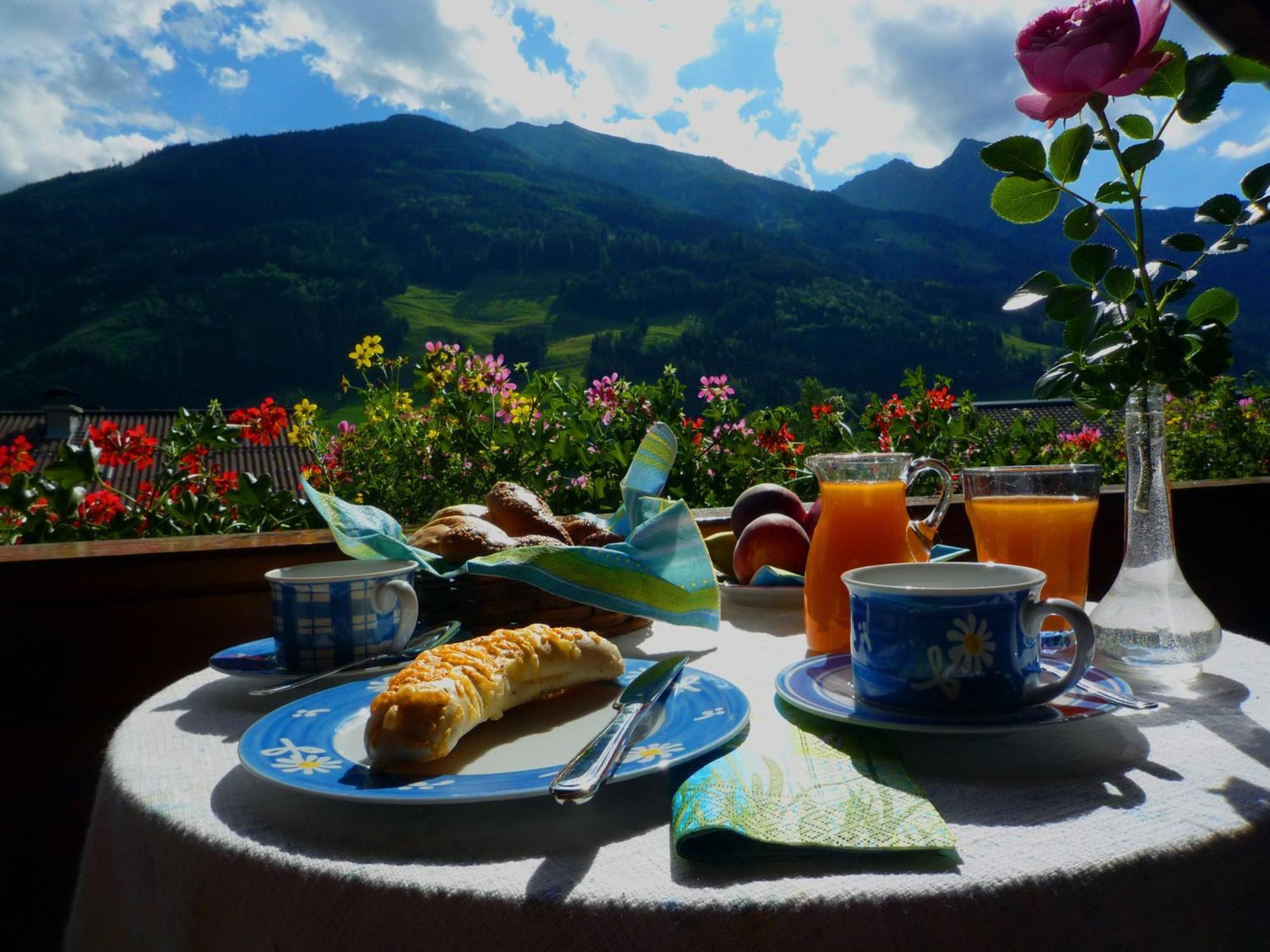 Gaestehaus Alpina Dorfgastein Buitenkant foto